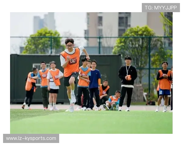 专家呼吁为青少年运动员制定更科学的训练周期，专家们建议青少年多锻炼来改善他们的睡眠